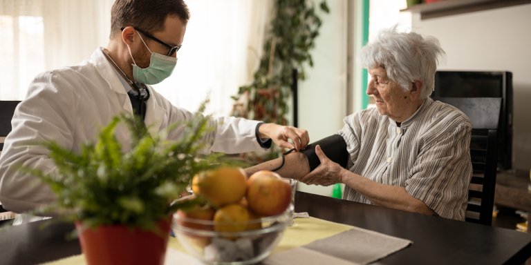 Welbevinden van verpleeghuisbewoners lijkt niet aangetast door lockdown