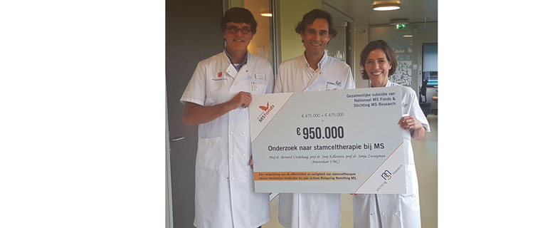 Researchers MS study with cheque
