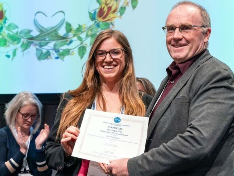 Best presentation prize for Isabella Gigante 