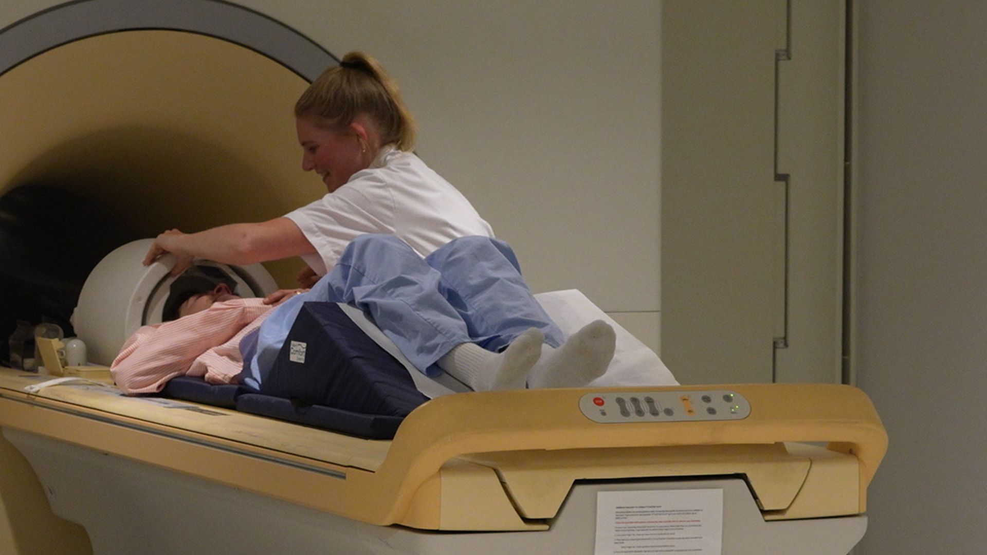 7 Tesla MRI-scanner maakt hersenoperatie bij de ziekte van Parkinson preciezer