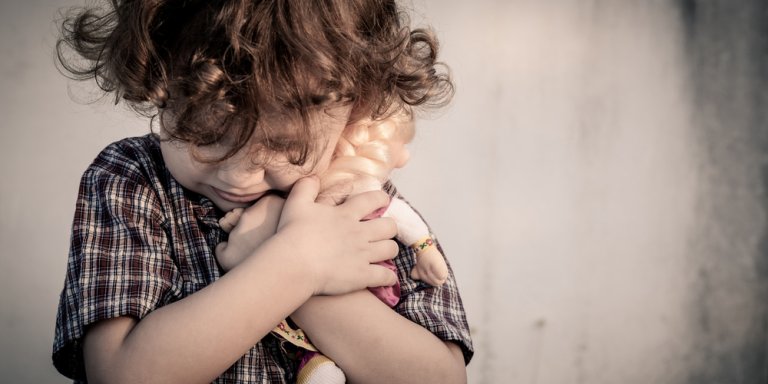 Onderzoek naar ernstig letsel bij kinderen: ongeluk of mishandeling?