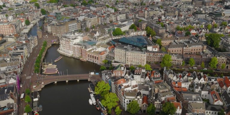 Gemeenteraadsverkiezingen 18 maart: inwoners, kennisinstellingen en bestuur van Amsterdam hebben elkaar nodig