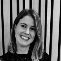 Eline van 't Hof 