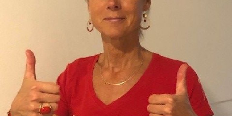 Hart voor het vrouwenhart op Dress Red Day
