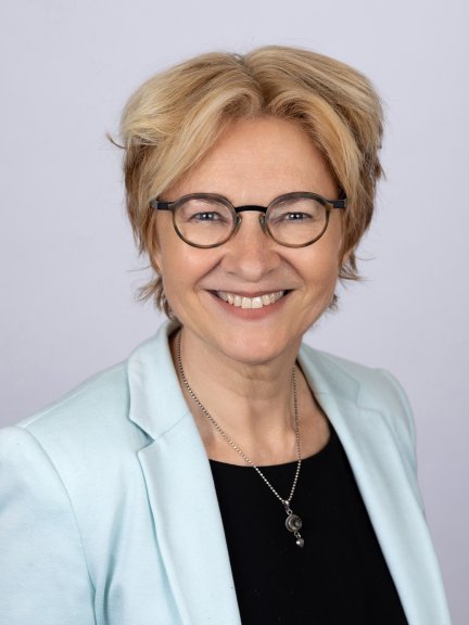 Julia van Weert, Professor of Health Communication