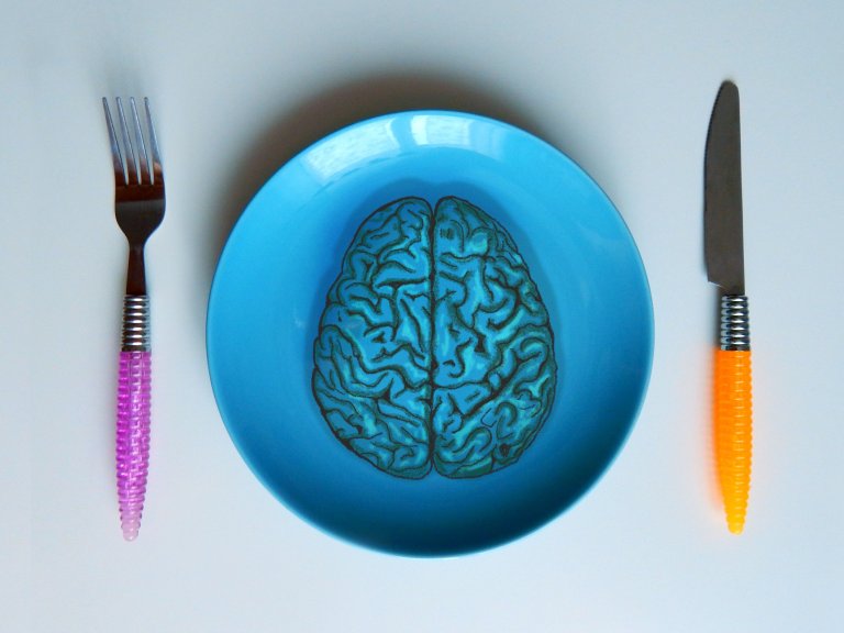 Hersenen van mensen met obesitas registreren onvoldoende dat er eten in hun maag zit