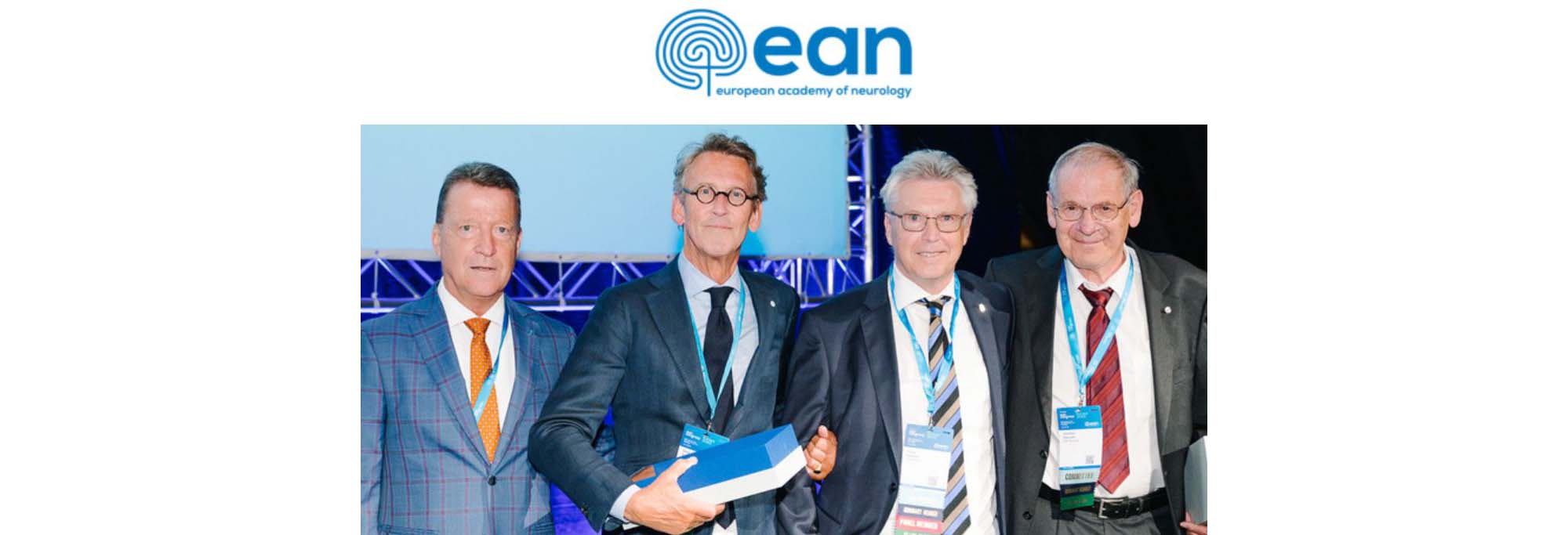 Philip Scheltens is awarded at EAN congres