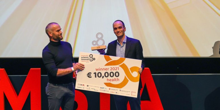 Prijzen voor medicijn tegen RS-virus en digitale urineweegschaal