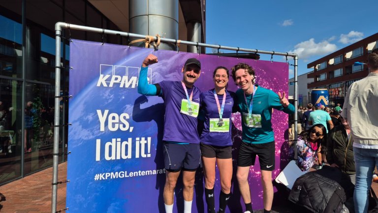 AI&I runners Joan Capella Pujol, Marit van Gils and their colleague 