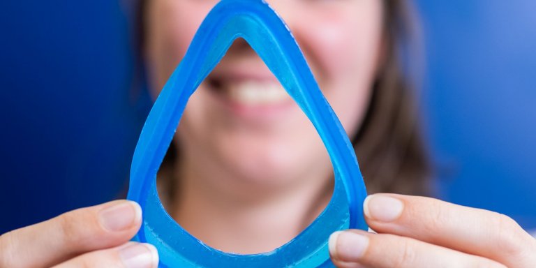 3D-printer in Amsterdam UMC maakt beademingsmaskers op maat voor kinderen op de IC