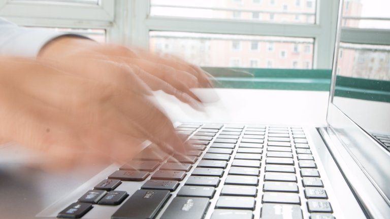 Sneller typen leidt niet tot minder administratieve last in de zorg